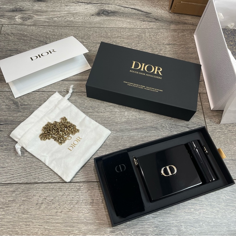 Dior 2023 Limited Edition Set (Lipsticks not included)